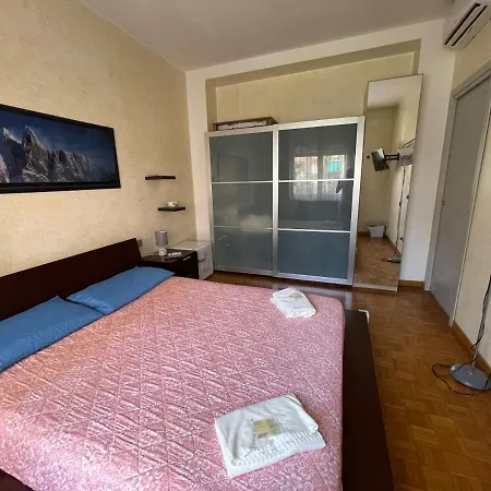Impeccable In Next To M1 Metro 10 Mins Away From Duomo Wi-fi Feel Like Bed & Breakfast