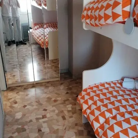 Impeccable In Next To M1 Metro 10 Mins Away From Duomo Wi-fi Feel Like Bed & Breakfast Milan
