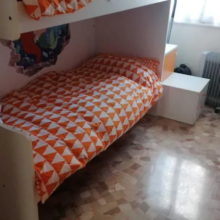 Impeccable In Next To M1 Metro 10 Mins Away From Duomo Wi-fi Feel Like Bed & Breakfast Milaan